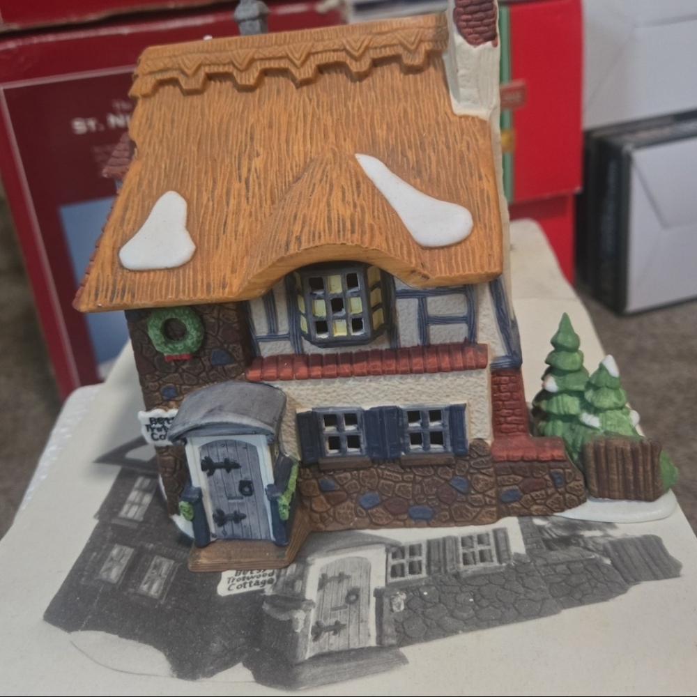Dept 56 Dickens Village David Copperfield "Betsy Trotwoods cottage